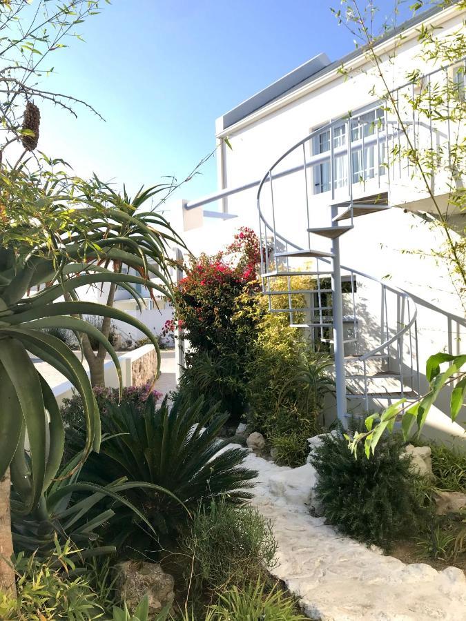 Perfect 10 - 10 To 13 Sleeper Luxury Holiday Home Breakage Deposit Of R2500 Per Weekend Lease Langebaan Exterior foto