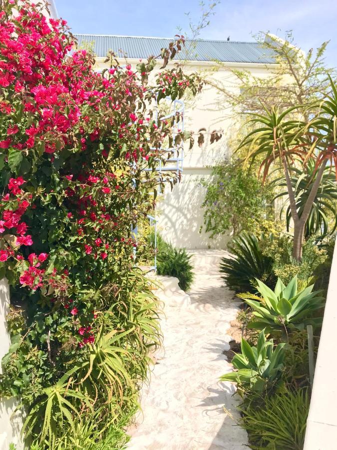 Perfect 10 - 10 To 13 Sleeper Luxury Holiday Home Breakage Deposit Of R2500 Per Weekend Lease Langebaan Exterior foto