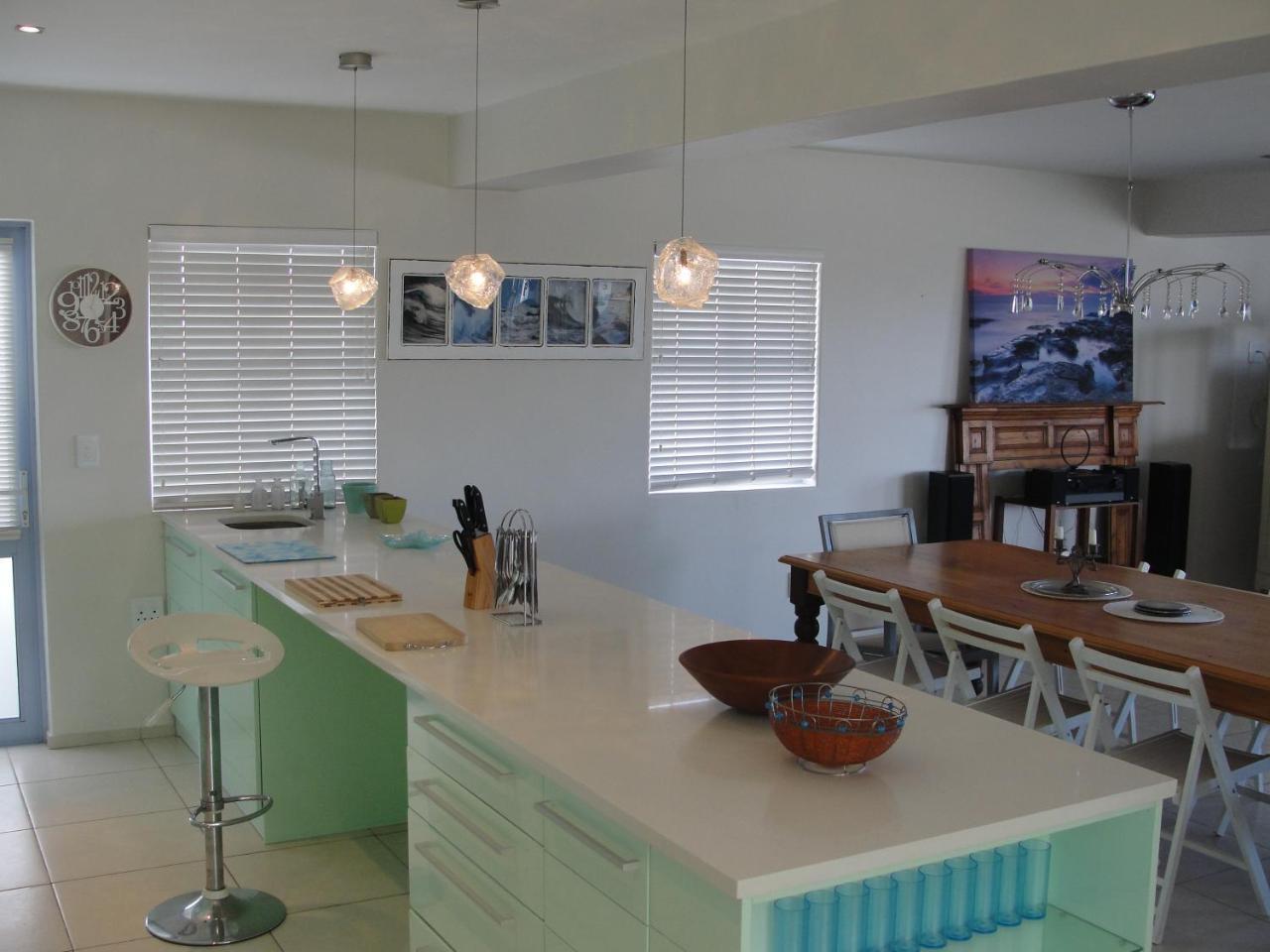 Perfect 10 - 10 To 13 Sleeper Luxury Holiday Home Breakage Deposit Of R2500 Per Weekend Lease Langebaan Exterior foto