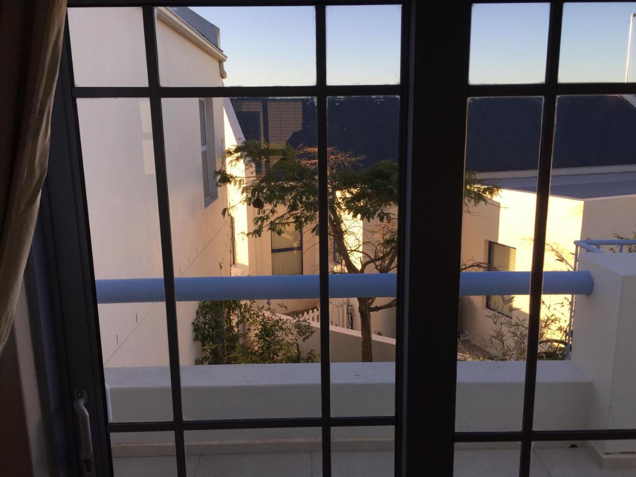 Perfect 10 - 10 To 13 Sleeper Luxury Holiday Home Breakage Deposit Of R2500 Per Weekend Lease Langebaan Exterior foto