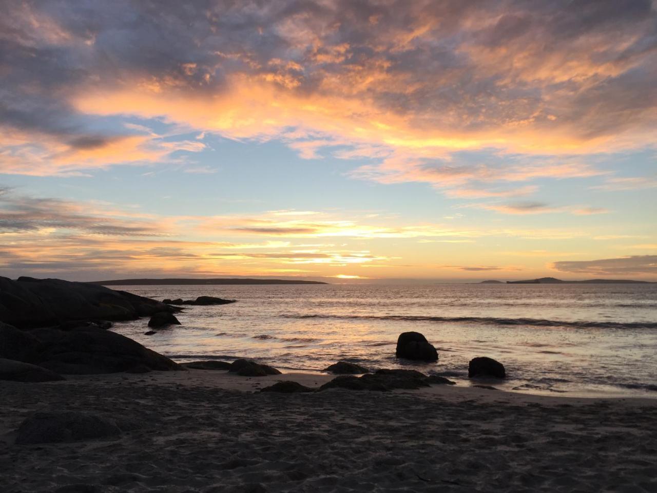Perfect 10 - 10 To 13 Sleeper Luxury Holiday Home Breakage Deposit Of R2500 Per Weekend Lease Langebaan Exterior foto
