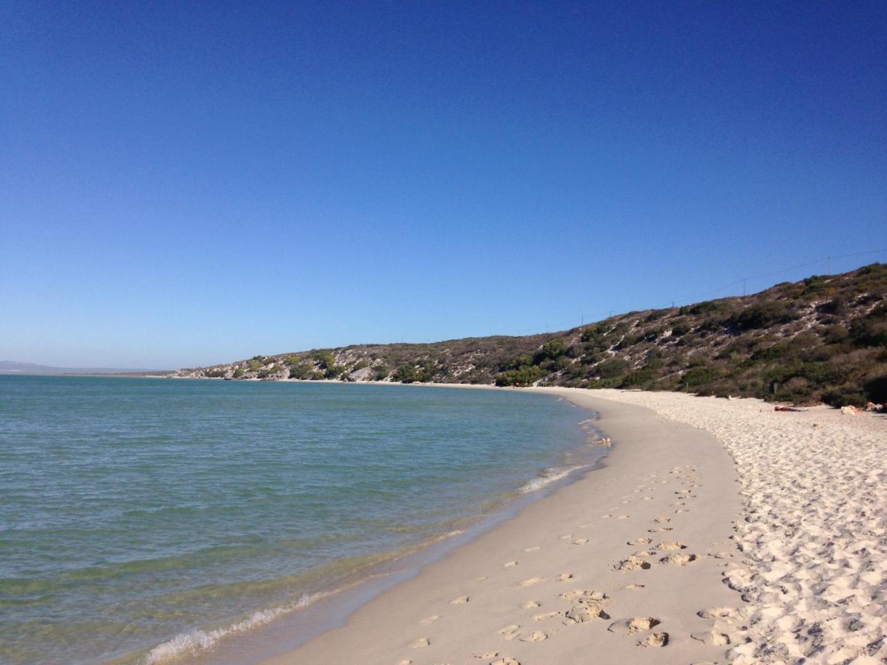 Perfect 10 - 10 To 13 Sleeper Luxury Holiday Home Breakage Deposit Of R2500 Per Weekend Lease Langebaan Exterior foto